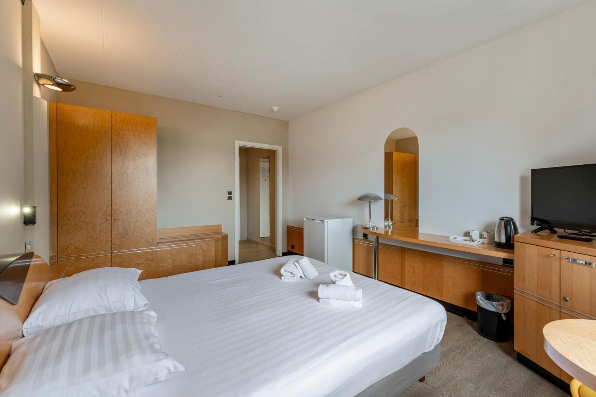 Hotel Sleep & Go Brussels South Waterloo Zewnętrze zdjęcie