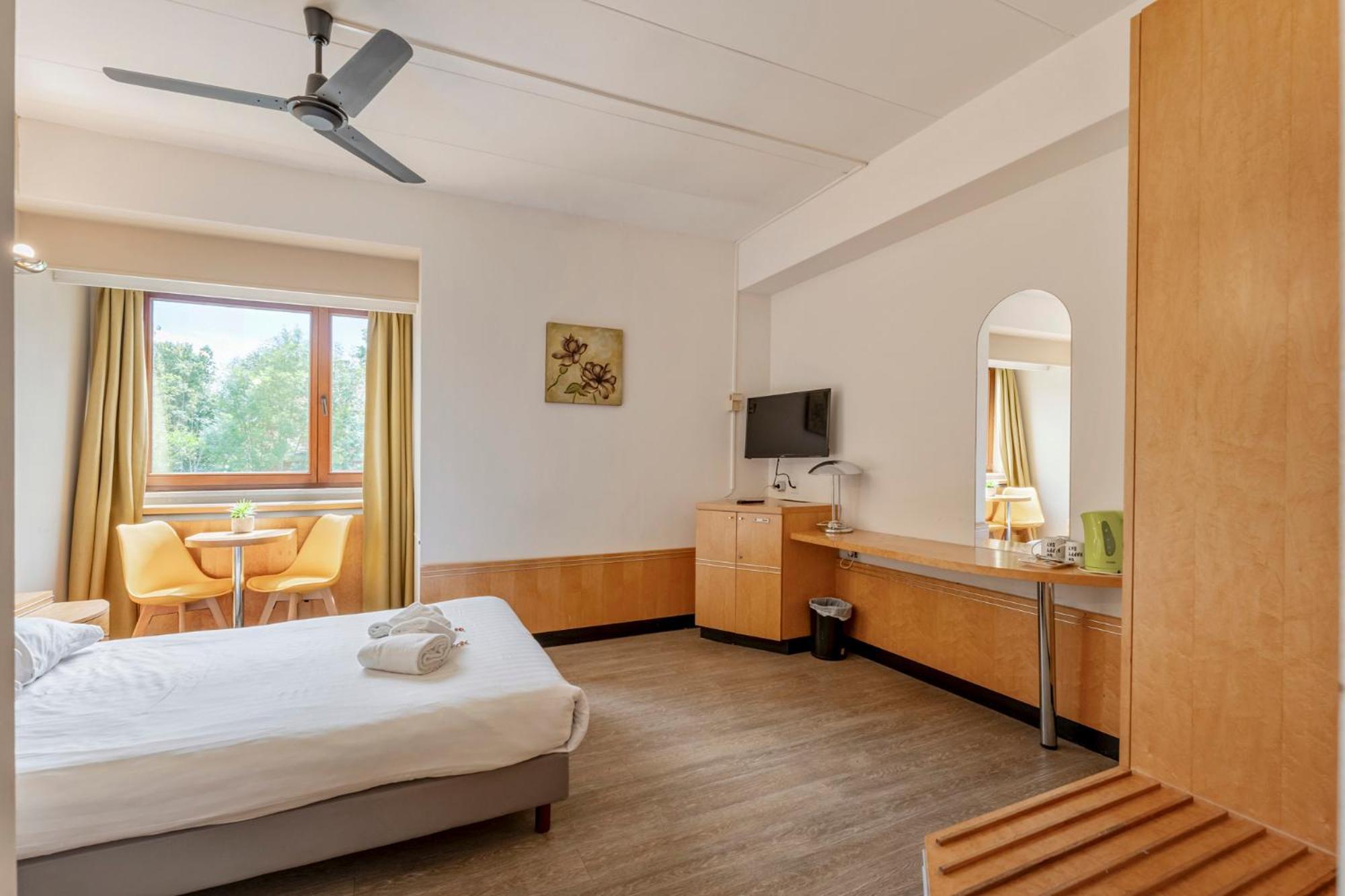 Hotel Sleep & Go Brussels South Waterloo Zewnętrze zdjęcie